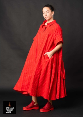 Oversize linen dress by RUNDHOLZ in seasonal colors