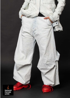 Jeans mit weitem Bein von RUNDHOLZ in indigo faded