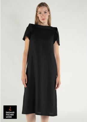 Tailliertes Sommerkleid von RUNDHOLZ in black
