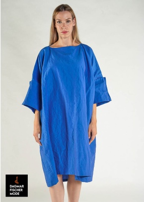 Knee-length dress by RUNDHOLZ in seasonal colors