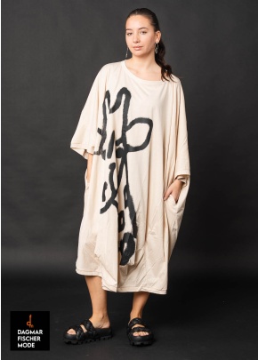 Oversize Kleid von RUNDHOLZ in black print & marshmallow print