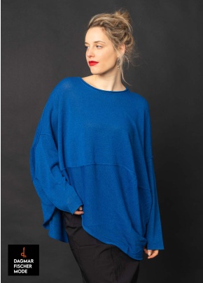 Pulli aus leichtem Strick von RUNDHOLZ in black, electric cloud & ice cloud