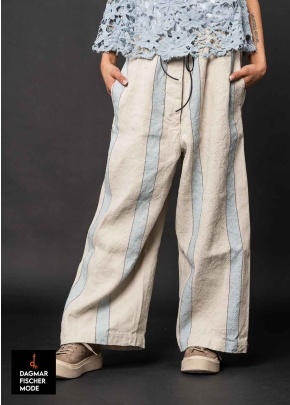 Weite Sommerhose  von RUNDHOLZ DIP in sky stripe