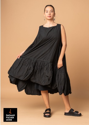 Ärmelloses Oversize Kleid von RUNDHOLZ DIP in black gloss