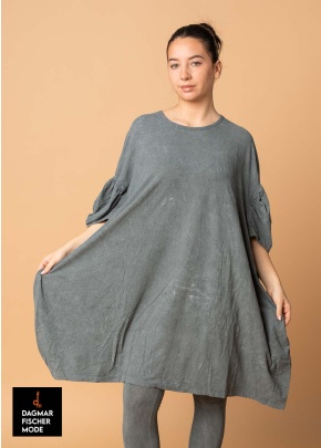 Taillierter Oversize Tunika von RUNDHOLZ DIP in seaweed fog