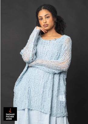 Strickpulli aus Seide von RUNDHOLZ DIP in black & sky