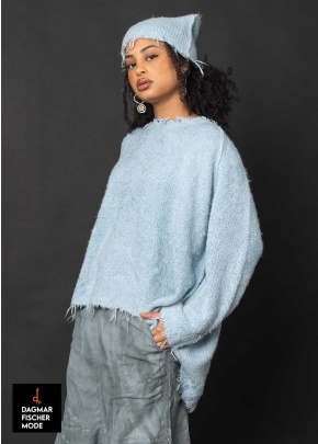 Weiter Seidenstrickpulli von RUNDHOLZ DIP in black, seaweed & sky