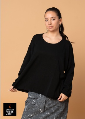 Longer summer knitted sweater by RUNDHOLZ DIP in black gloss