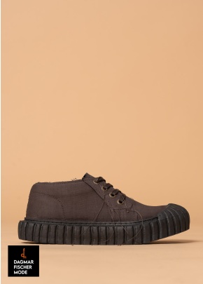 Summer sneakers by RUNDHOLZ DIP in seasonal colors