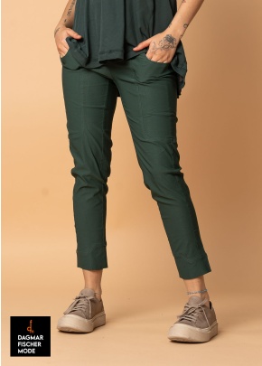 Schmale 3/4 Hose von RUNDHOLZ BLACK LABEL in black & tree