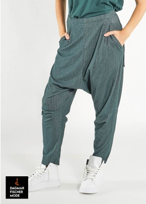 Legere Nadelstreifen Tiefschritthose von RUNDHOLZ BLACK LABEL in black stripe & tree stripe