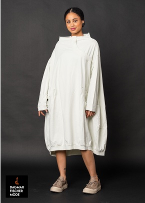 Oversize Maxikleid von RUNDHOLZ BLACK LABEL in black, grass & salina