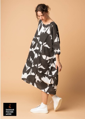 Weites Leinenkleid von RUNDHOLZ BLACK LABEL in black print