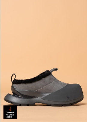 Slip-on RAVEN Arctic Grip von ULU in black 