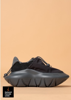 Sneaker EYAK XL EXTRALIGHT® von ULU in black