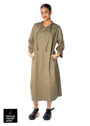 Twillkleid mit Waschung von ELSEWHERE in army & black