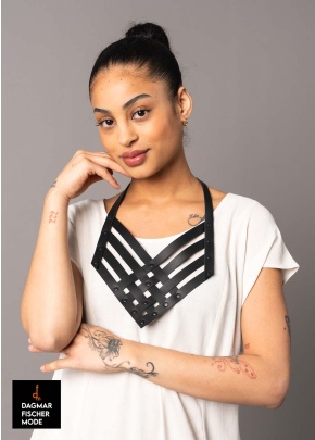 Raffinierte Lederhalskette von ELSEWHERE in black