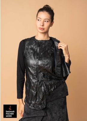 Weste aus veganem Leder von ELSEWHERE in black