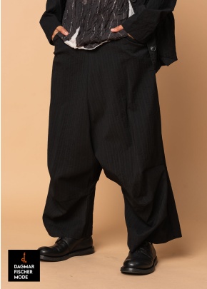 Weite Hose von RUNDHOLZ in black stripe 