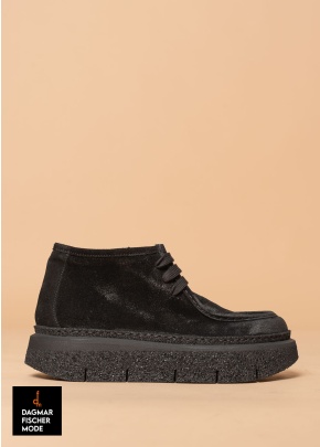 Schnürschuh mit extraleichter Sohle von LOFINA in London nero