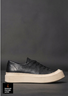 Halbschuhe von LOFINA in Gasoline nero / panna