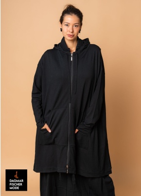 Weite Oversize-Jacke von KHEI in black