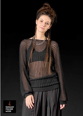 BALOO sweater from studiob3 in black & beige