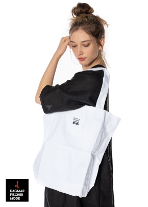 Basic Tragetasche TOTTA von studiob3 in black & off white