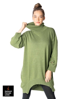 Rollkragenkleid von KnitKnit in oliva