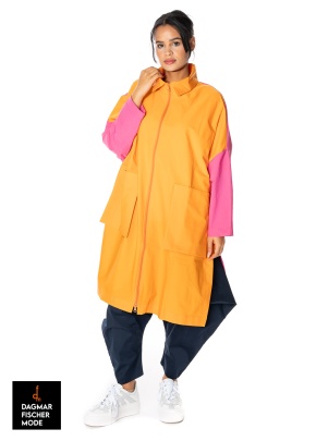 Sommermantel von KnitKnit in arancio/fuxia