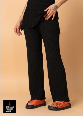 Sommerhose aus leichtem Viskosestrick von KHEI in black