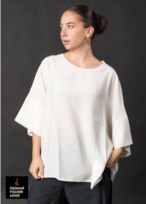 Legeres Bigshirt von KHEI in black und white