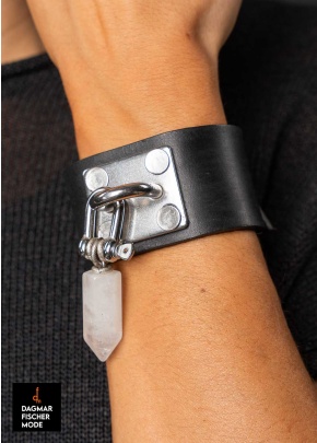 Armmanschette aus Leder von Mya Lambrecht