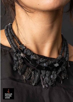 Extravagante Halskette von Mya Lambrecht