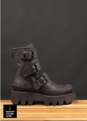 Stiefel mit Schnallen von LOFINA in black in Größe 37