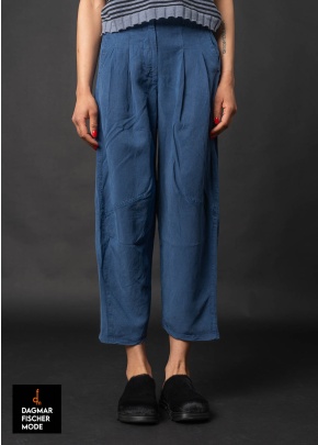 7/8 trousers by LURDES BERGADA in black & azure