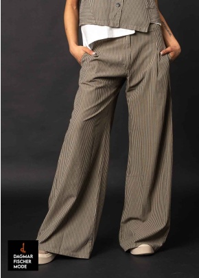 Weite Hose von LURDES BERGADA in black & toasted