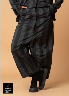 Wide Trousers ROOMY T PANT by PLÜ in widestripe