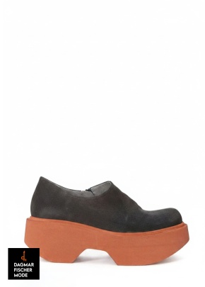 Lace-up shoe by LOFINA in London charcoal