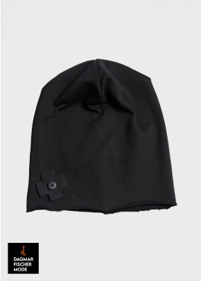 Beanie Hat by PLÜ in black