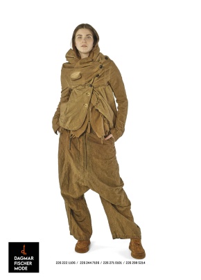 Jacke aus weicher Baumwollqualität von RUNDHOLZ DIP in clay cloud & henna cloud
