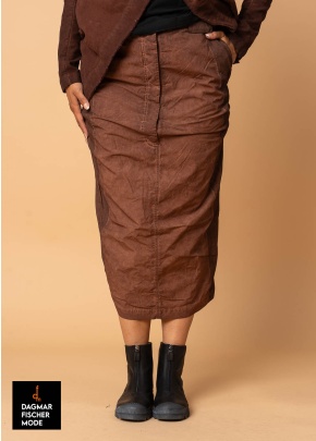 Banana-shaped skirt by RUNDHOLZ DIP in henna cloud