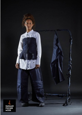 Corsage BLUE SHAPE by PLÜ in darkblue