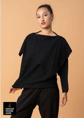 Strickpulli mit Überwurf von KHEI in black