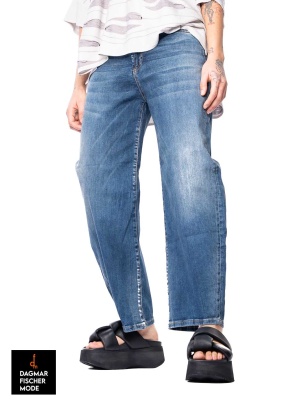 YOANA jeans by Elias Rumelis in denim