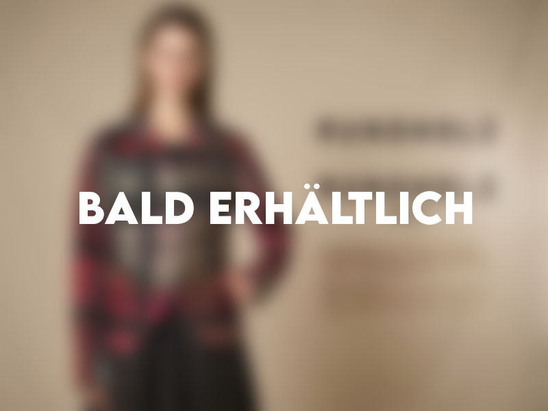 DE_RUNDHOLZ_Lookbook_Kachel_AW26_blurred