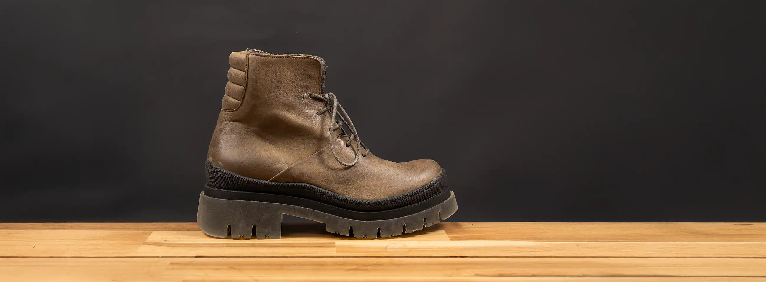 Samples_Schuhe_LOFINA_SS26